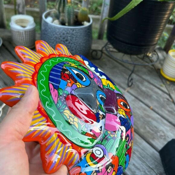Mexican Folk Art Talavera Moon Sun Eclipse Hand Painted Clay Wall Hanging 8.5" - Picture 14 of 16